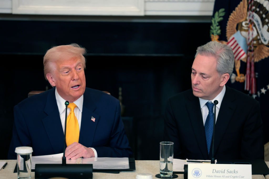 Trumpova administracija predstavlja okvir za AI regulaciju