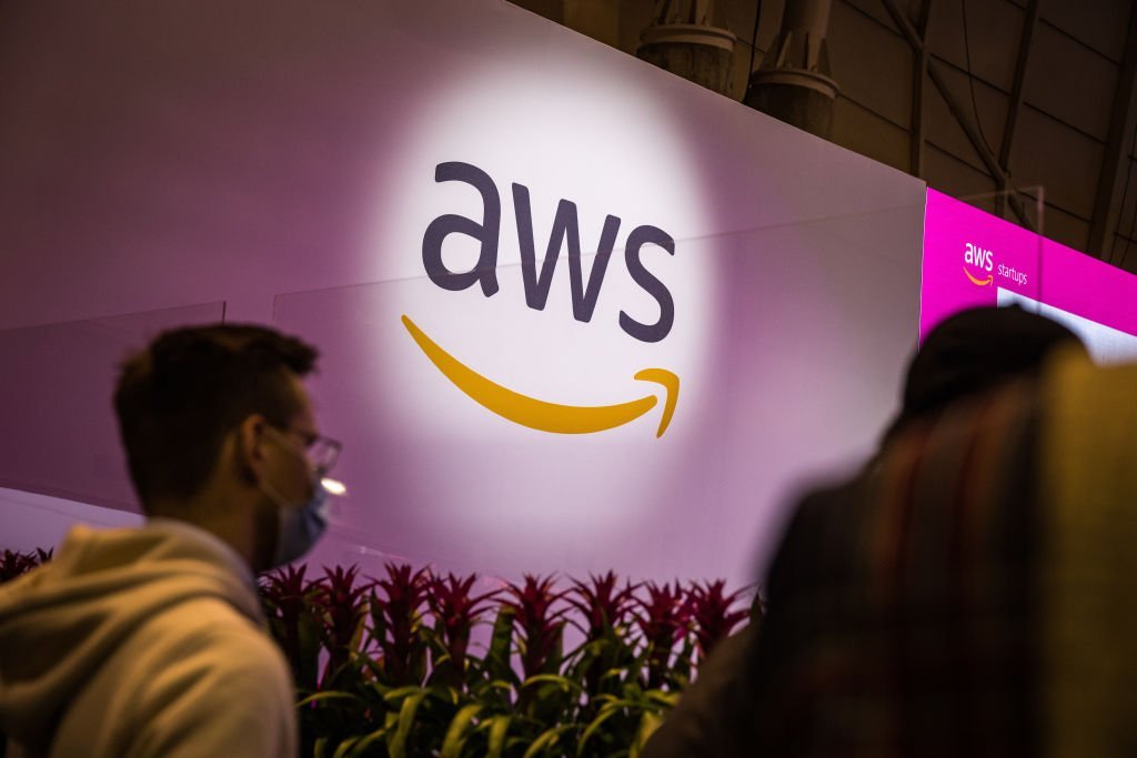 Recursive Superintelligence potpisuje ugovor s AWS-om
