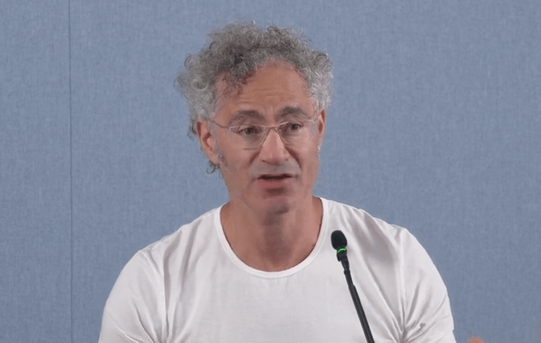 Palantir CEO upozorava na rizike AI tehnologija