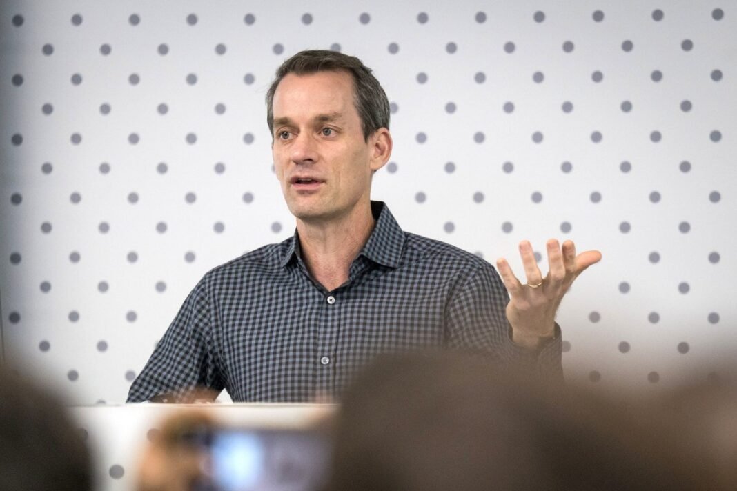 Jeff Dean osniva AI startup Discovery Loop
