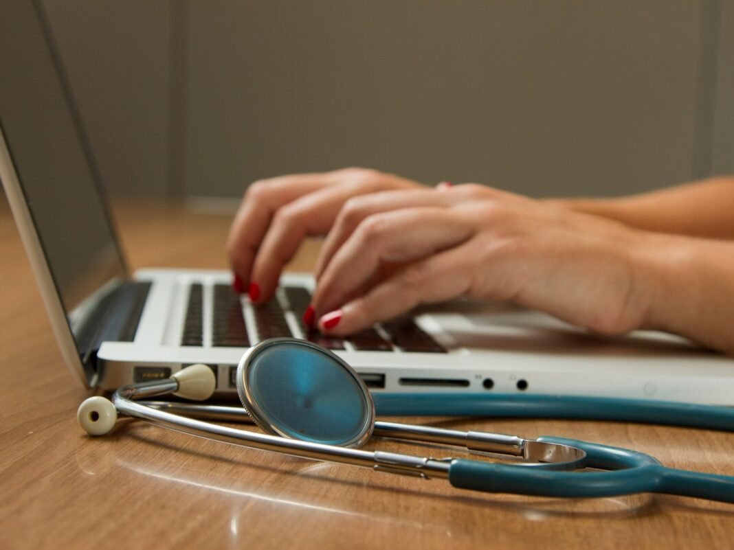 Googleov AI sustav za medicinu AMIE